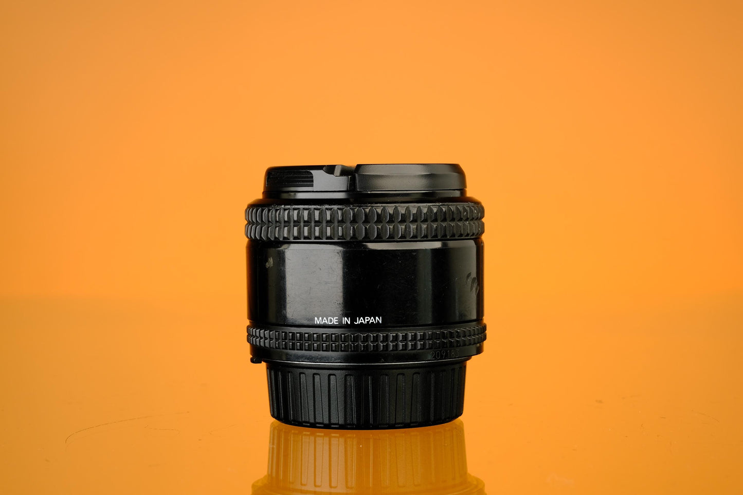 Nikon AF Nikkor 35mm f/2.0 Wide Angle F Mount Lens