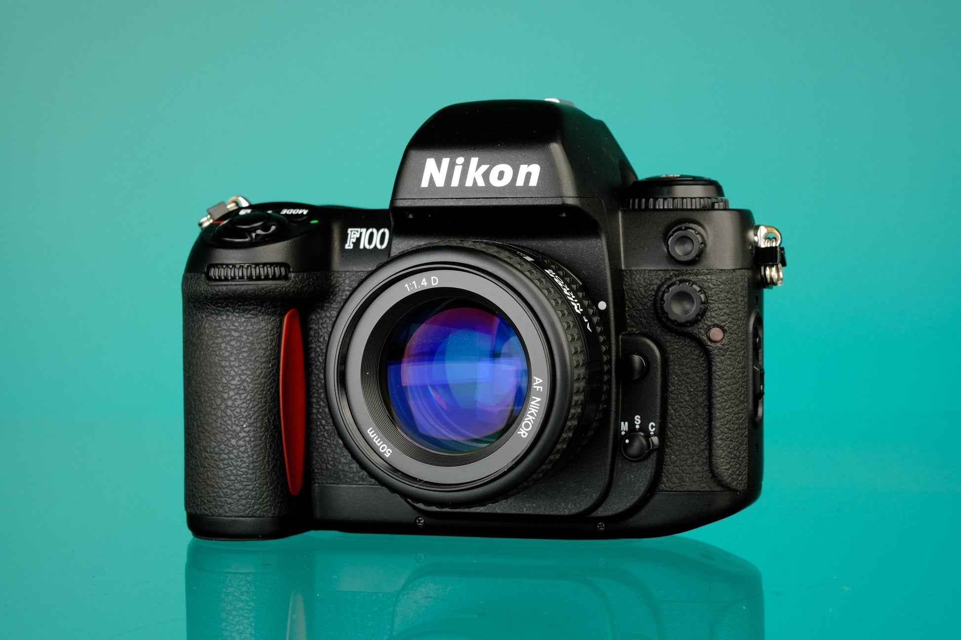 Nikon F100 35mm SLR + Nikon AF Nikkor 50mm f/1.4 Lens Kit