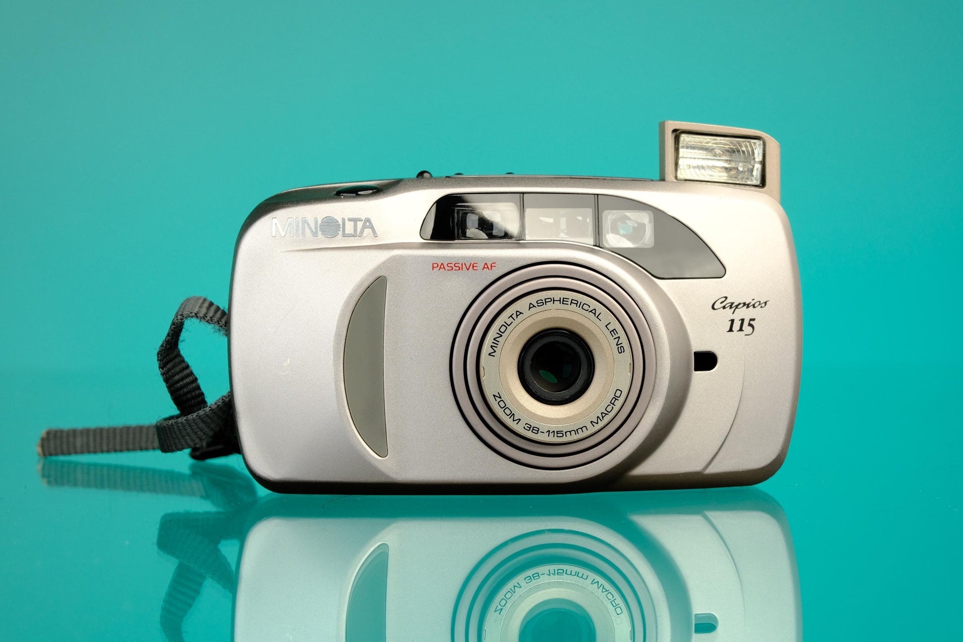 Minolta Capios 115 35mm Point and Shoot Film Camera