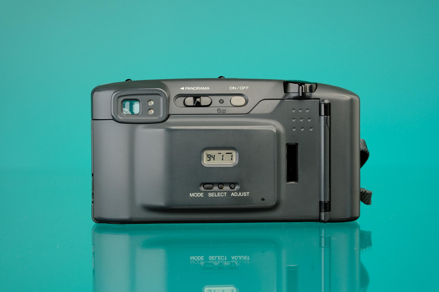 Minolta Capios 140 35mm Point and Shoot Film Camera