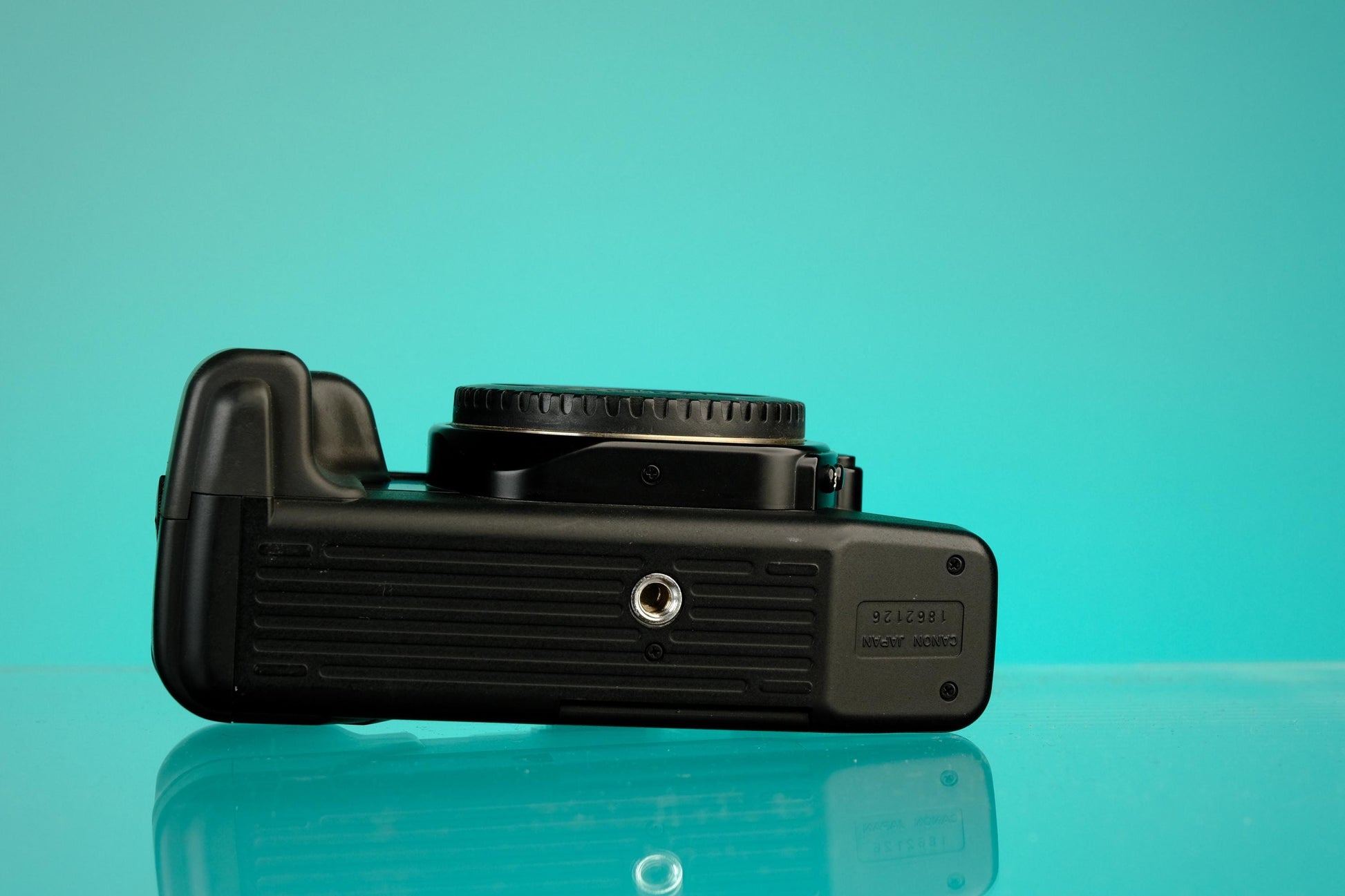 Canon EOS 650 35mm SLR Film Camera (Body Only)