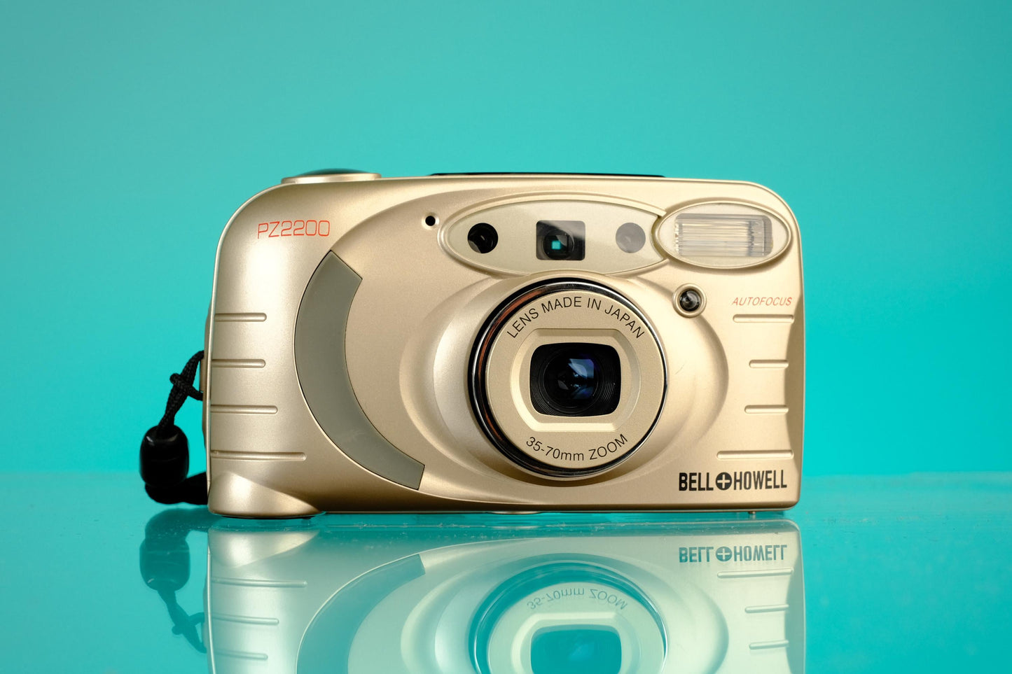 Bell and Howell PZ2200 35mm Point and Shoot Film Camera