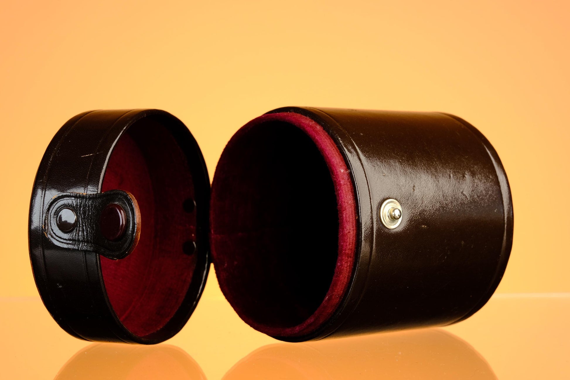Nikon CL-5 Leather Lens Case
