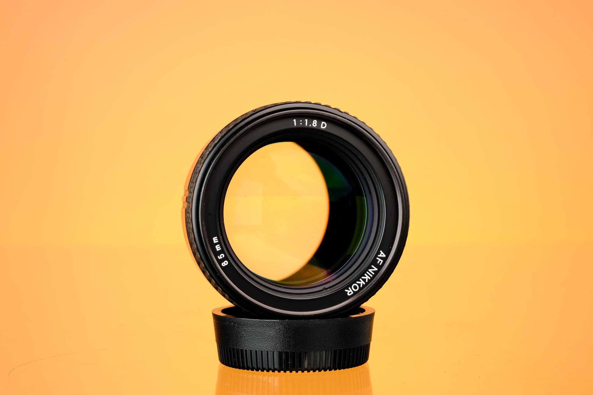 Nikon AF Nikkor 85mm f/1.8 D Lens