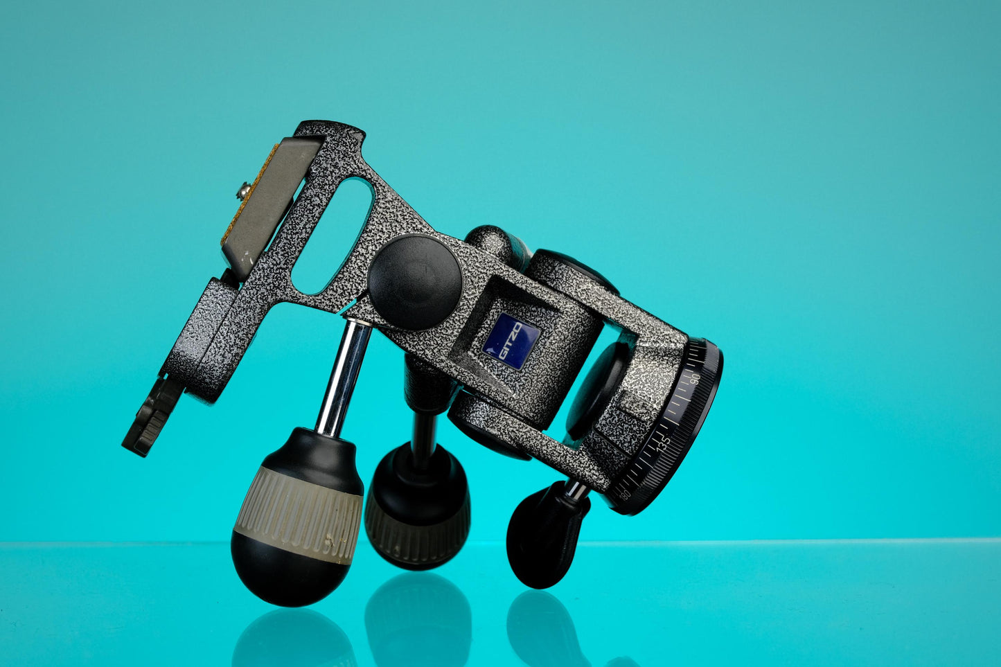 Gitzo 1172M Tripod Head w/ Plate