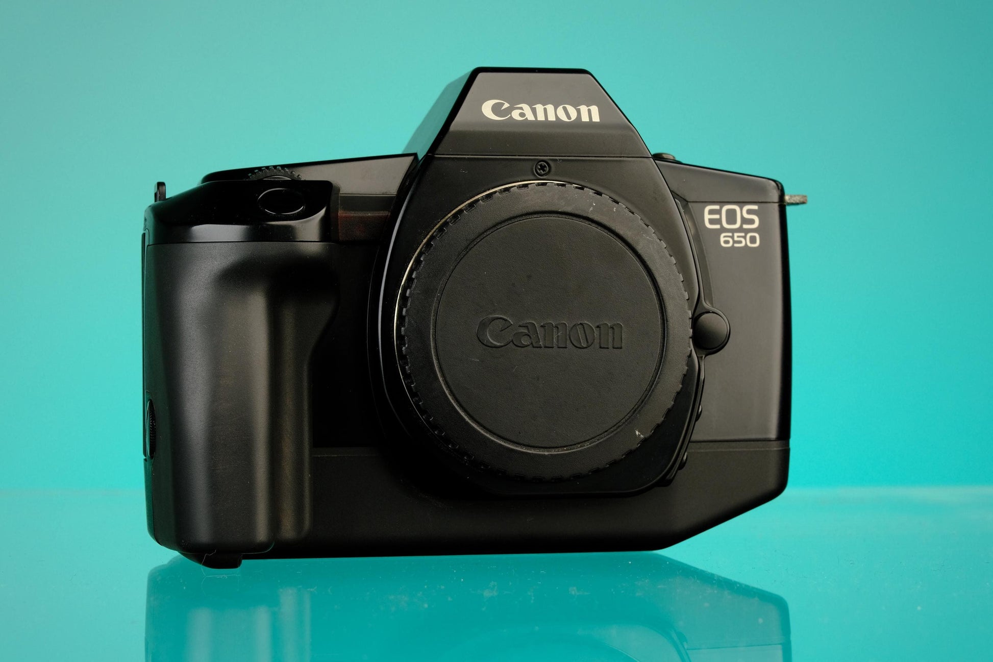 Canon EOS 650 35mm SLR Film Camera (Body Only)