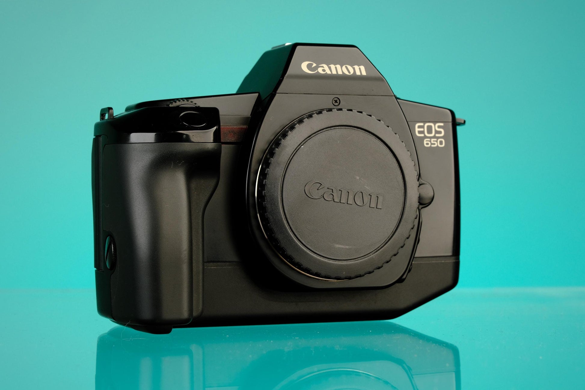 Canon EOS 650 35mm SLR Film Camera (Body Only)