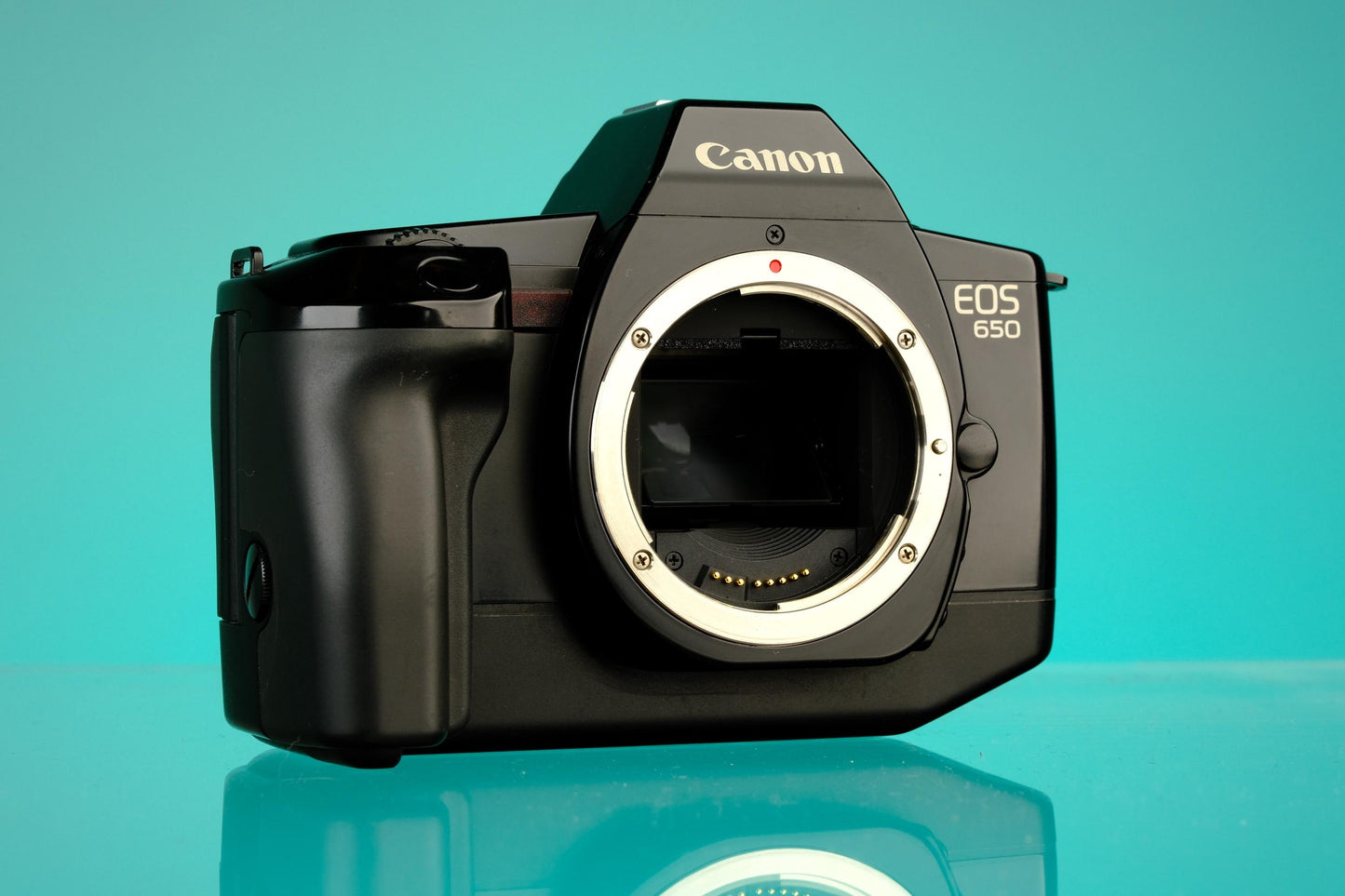 Canon EOS 650 35mm SLR Film Camera (Body Only)