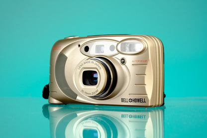 Bell and Howell PZ2200 35mm Point and Shoot Film Camera