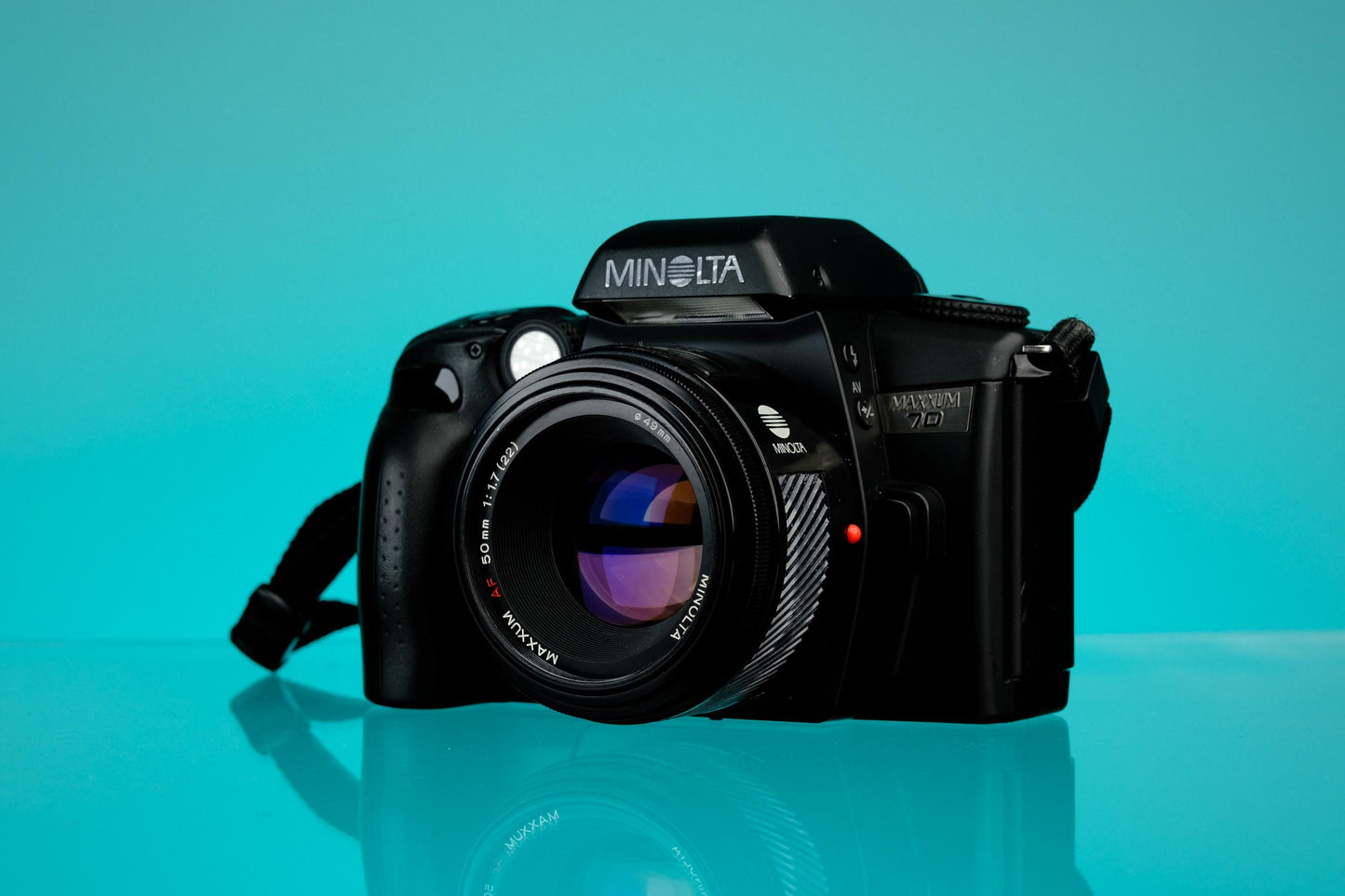 Minolta Maxxum 70 35mm SLR Film Camera + 50mm f/1.7 Lens, 35-70mm Zoom Lens Kit