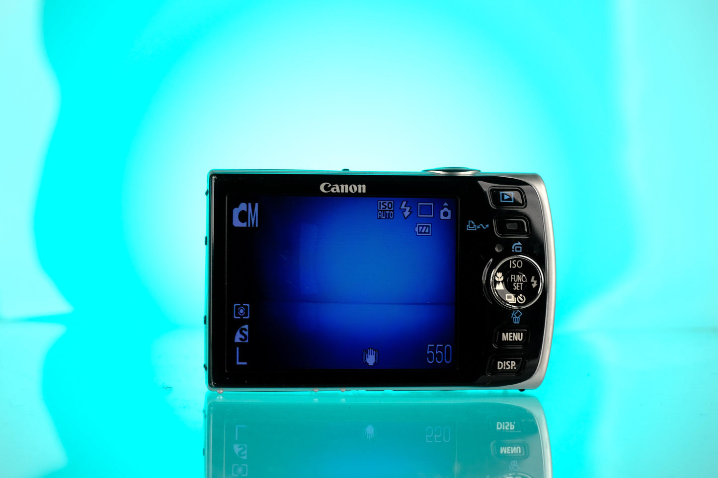 Canon Powershot SD870 IS Digital Point and Shoot Camera Digicam Starter Kit